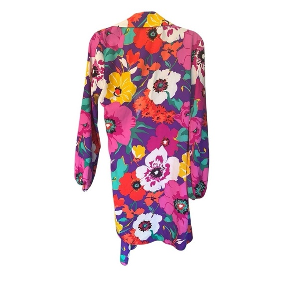 NWT Bucket List Floral Wrap Dress Size Large (L) - Picture 6 of 8
